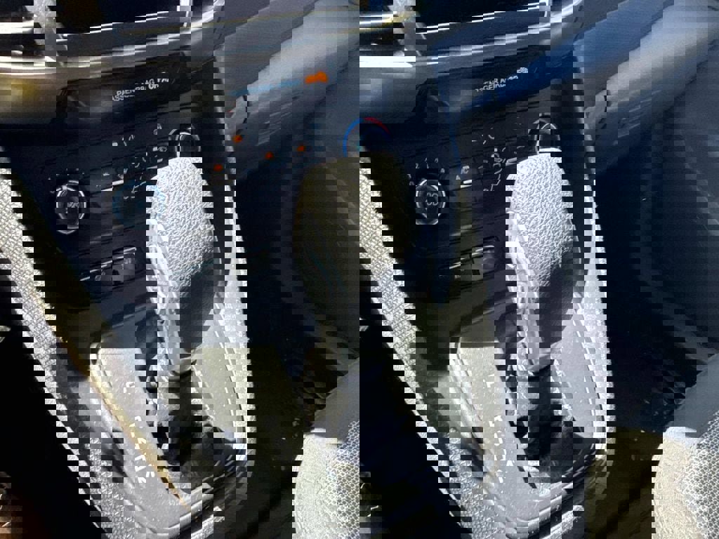 Used 2023 Ford Transit Connect XL FWD image 25