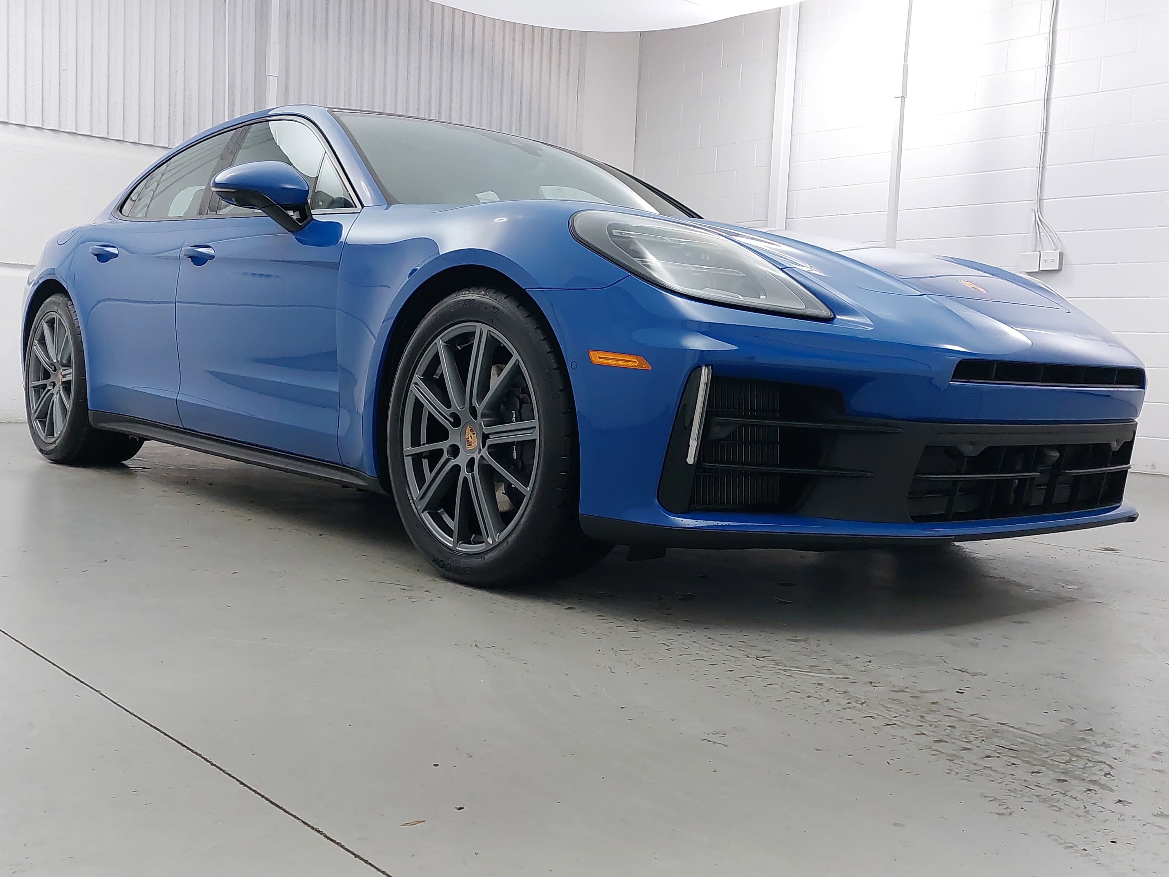 New 2026 Porsche Panamera RWD image 9