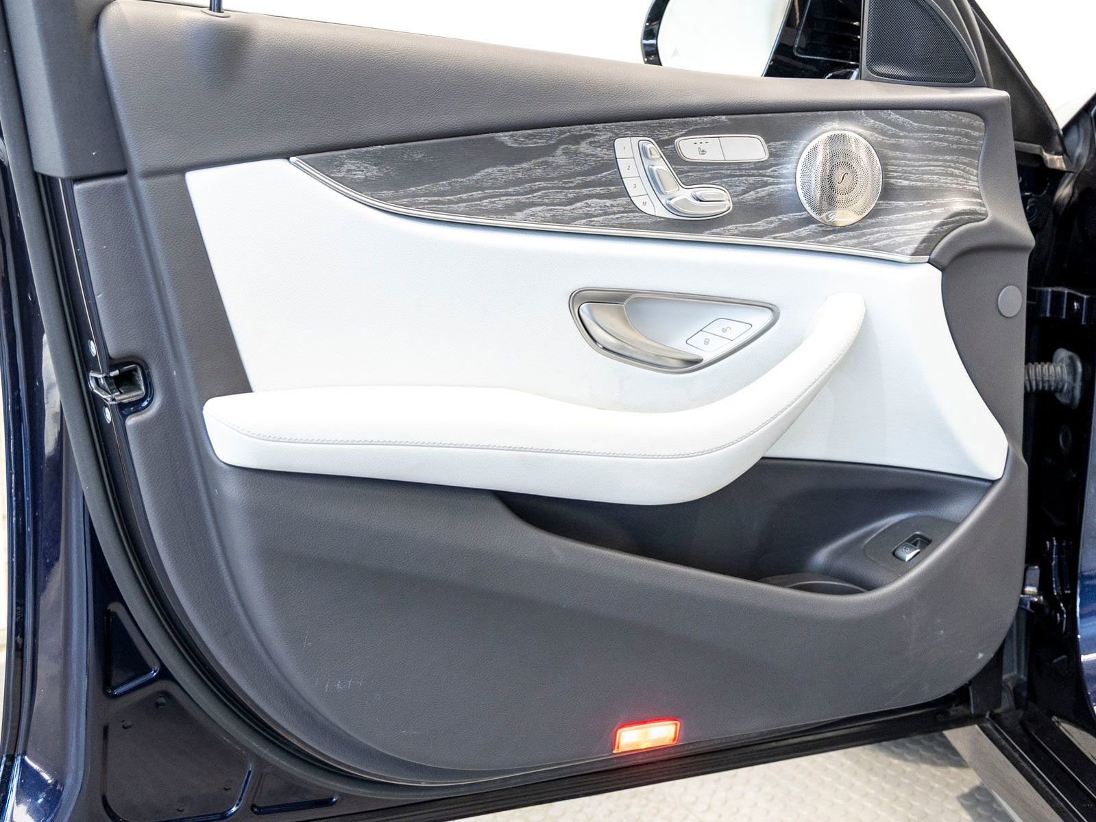 Used 2023 Mercedes-Benz E 350 Sedan image 12