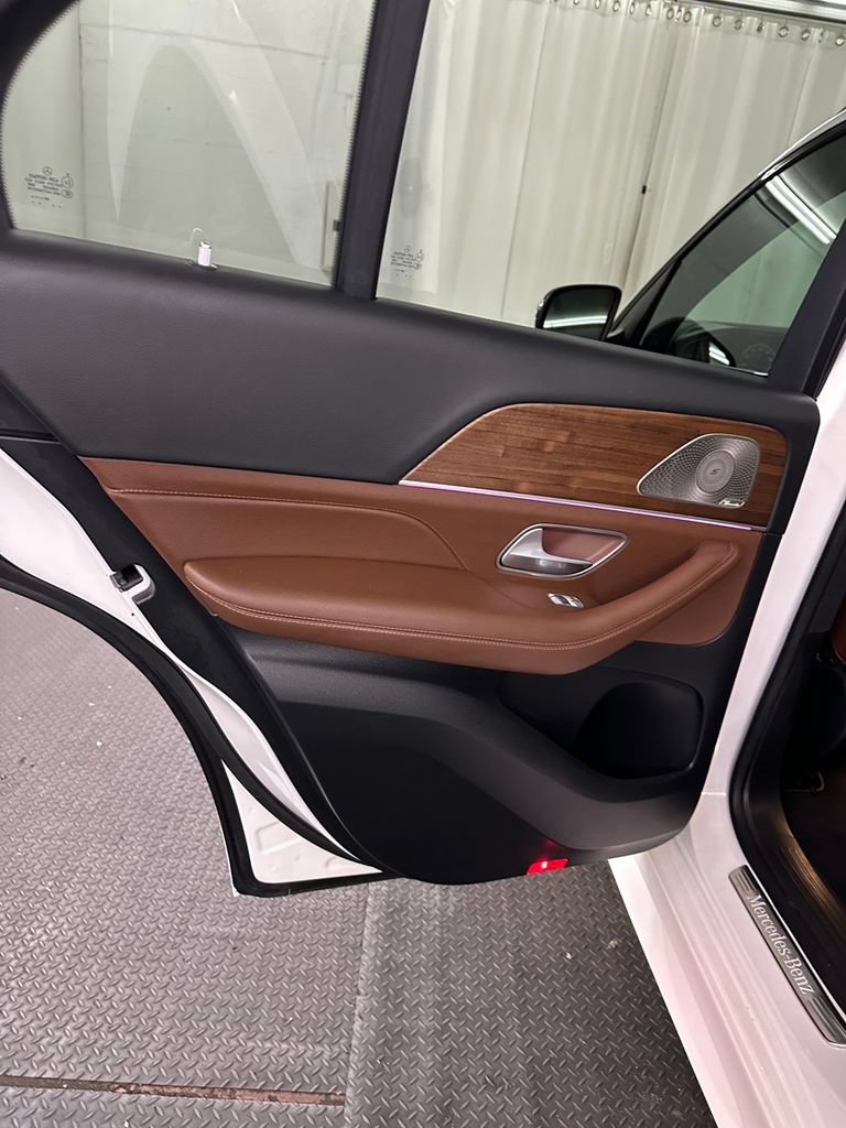 Used 2025 Mercedes-Benz GLE 350 4MATIC image 26