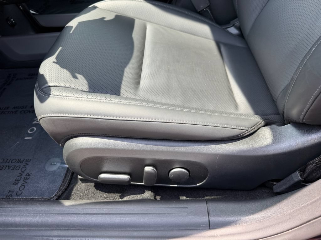 Used 2023 Hyundai Ioniq 6 SEL AWD/4WD image 25
