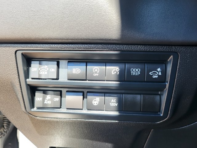 Used 2024 Toyota Tundra Platinum AWD/4WD image 20