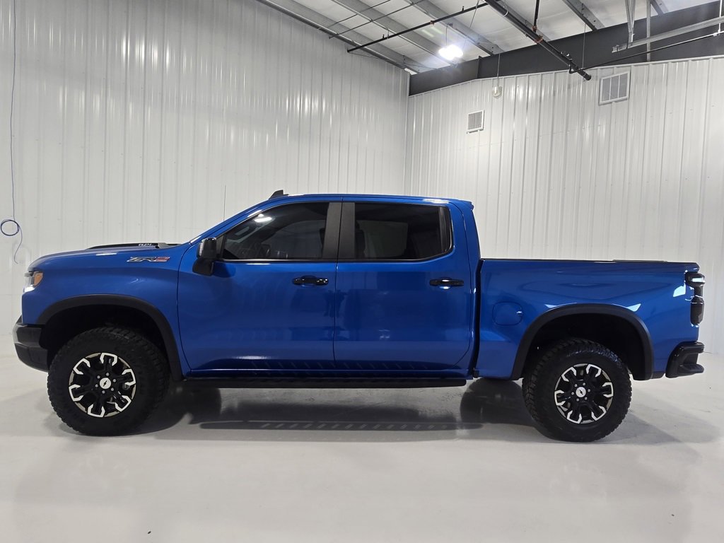 Used 2022 Chevrolet Silverado 1500 ZR2 w/ Technology Package image 4