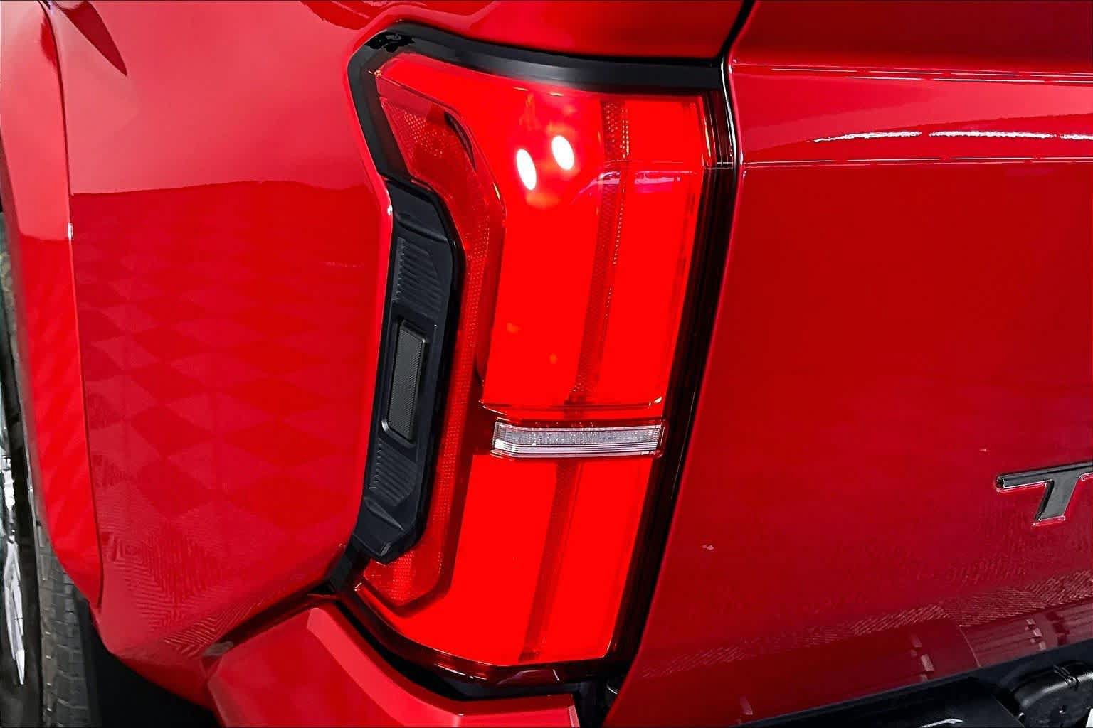 Used 2026 Toyota Tacoma Limited AWD/4WD image 28
