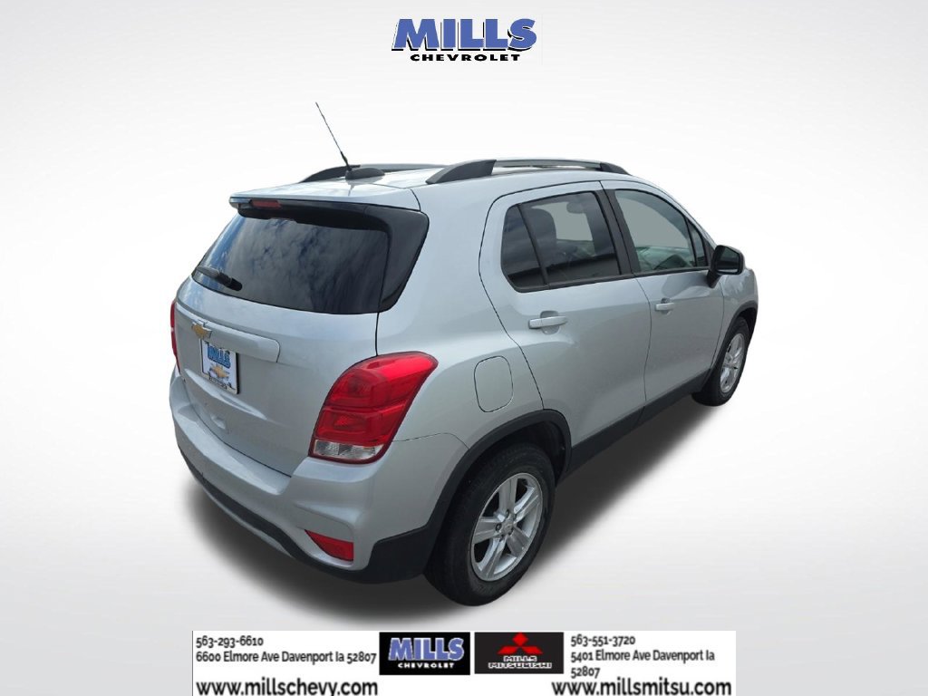 Used 2021 Chevrolet Trax LT w/ LT Convenience Package FWD image 5