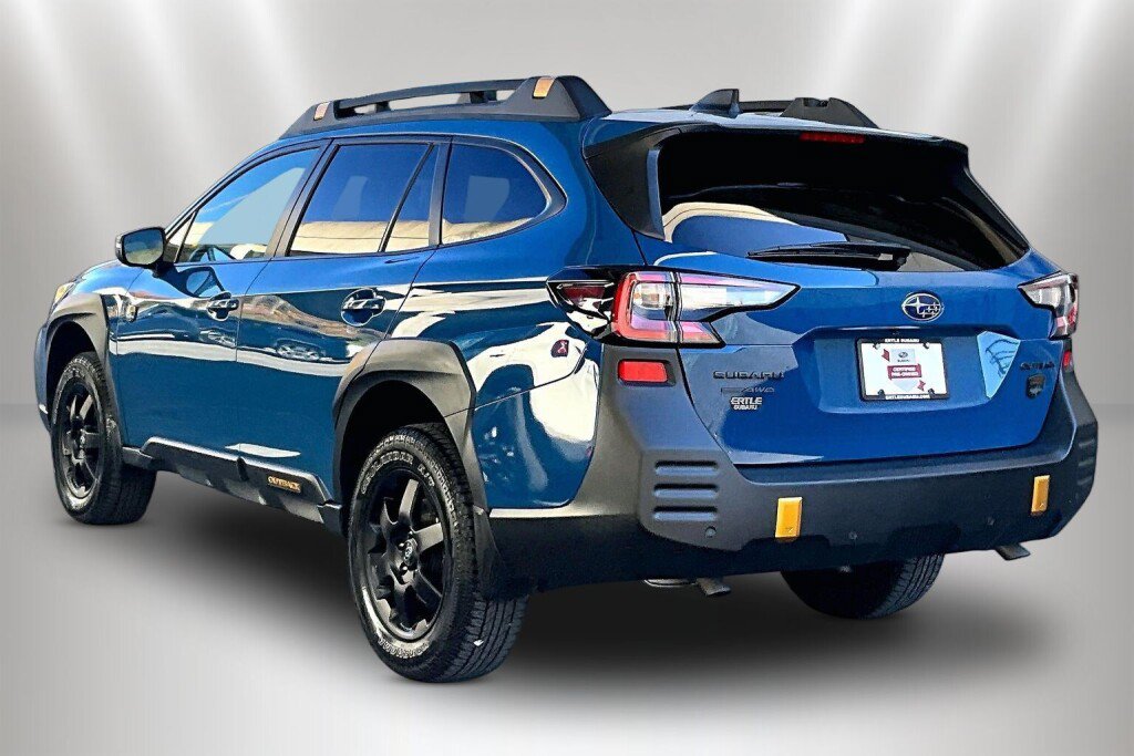 Certified 2024 Subaru Outback Wilderness w/ Wilderness Package AWD/4WD image 4