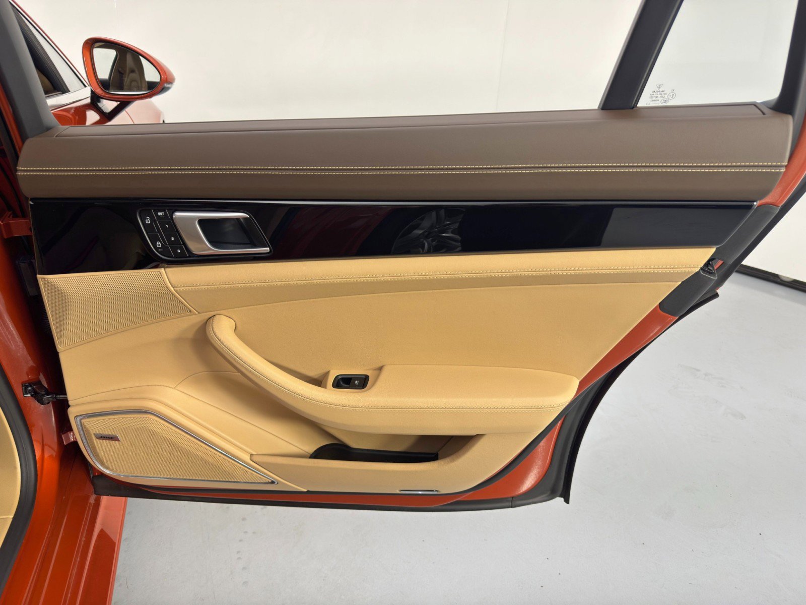 Used 2022 Porsche Panamera 4S Executive image 49