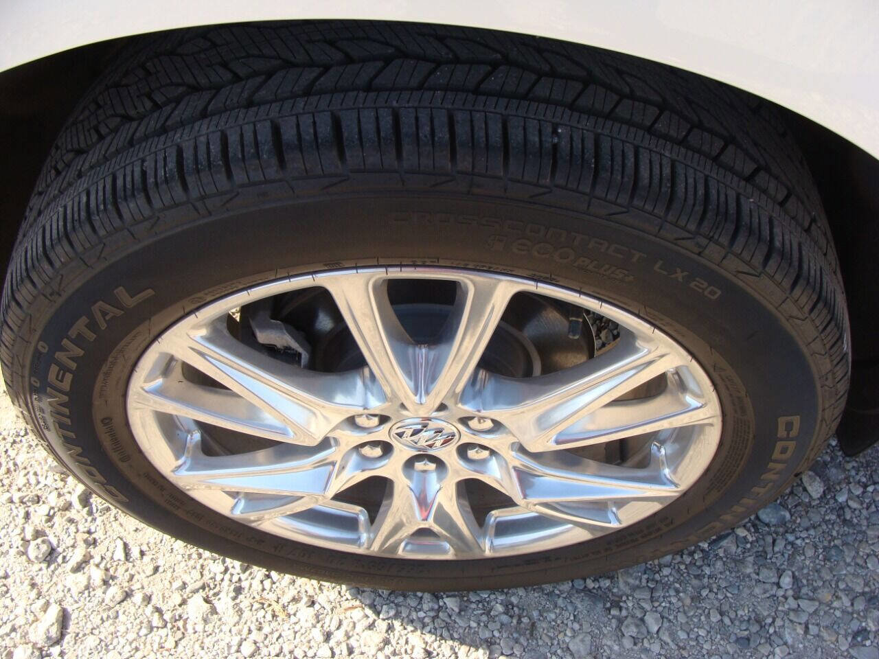 Used 2023 Buick Enclave Essence w/ Experience Buick Package image 16