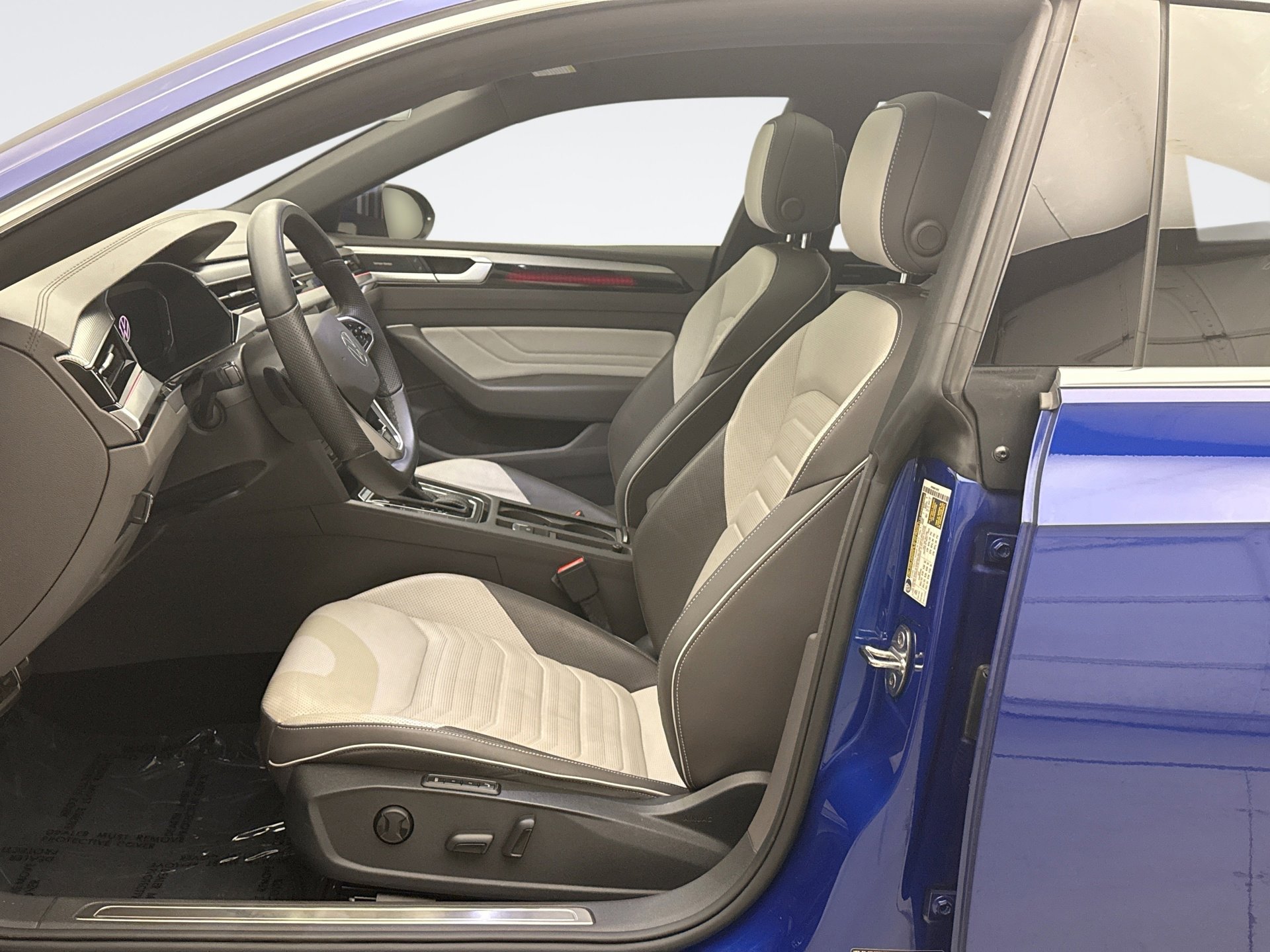 Used 2021 Volkswagen Arteon SEL Premium image 11