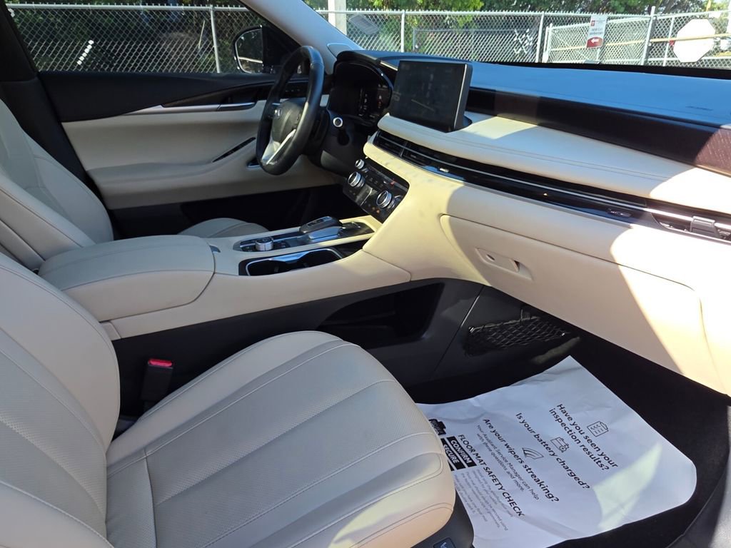 Used 2022 INFINITI QX60 Sensory w/ Cargo Package image 13