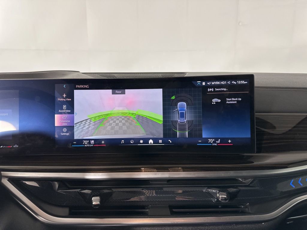 Certified 2025 BMW X5 xDrive40i w/ M Sport Package AWD/4WD image 18