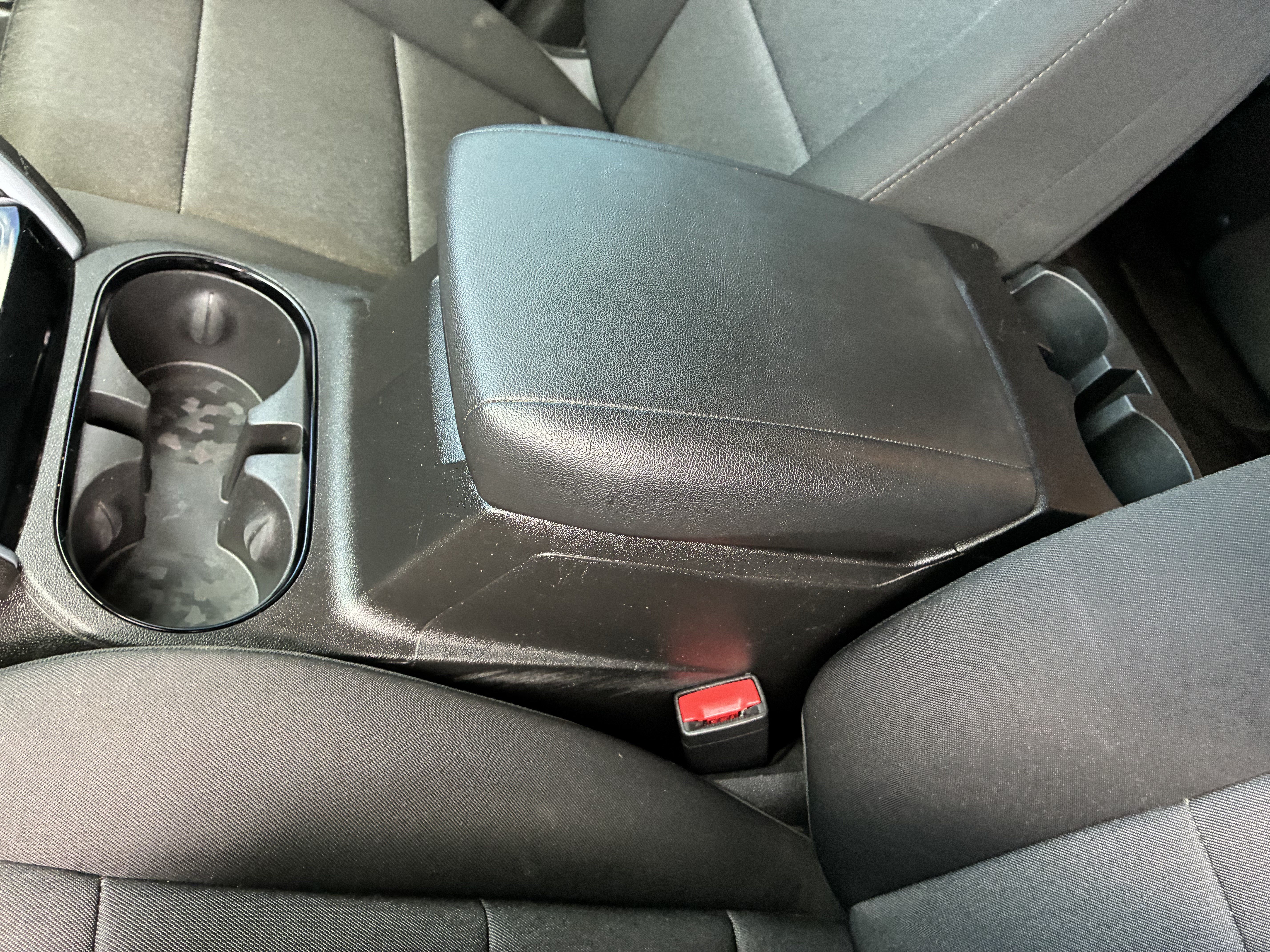 Used 2023 Chevrolet Colorado Trail Boss w/ Technology Package AWD/4WD image 34