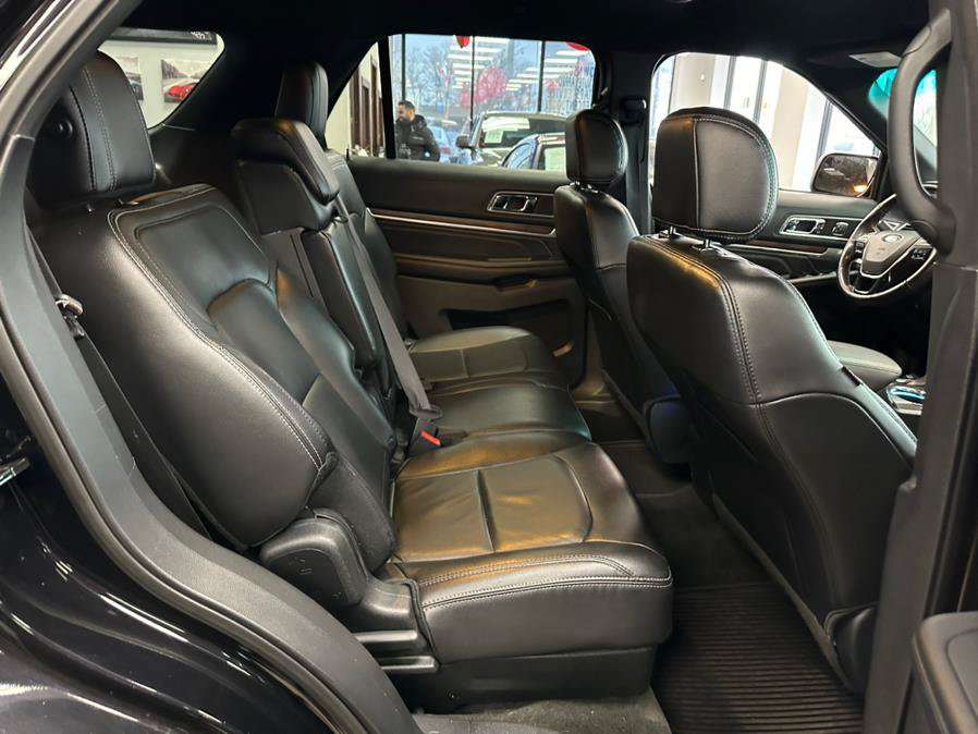 Used 2016 Ford Explorer Limited FWD image 25