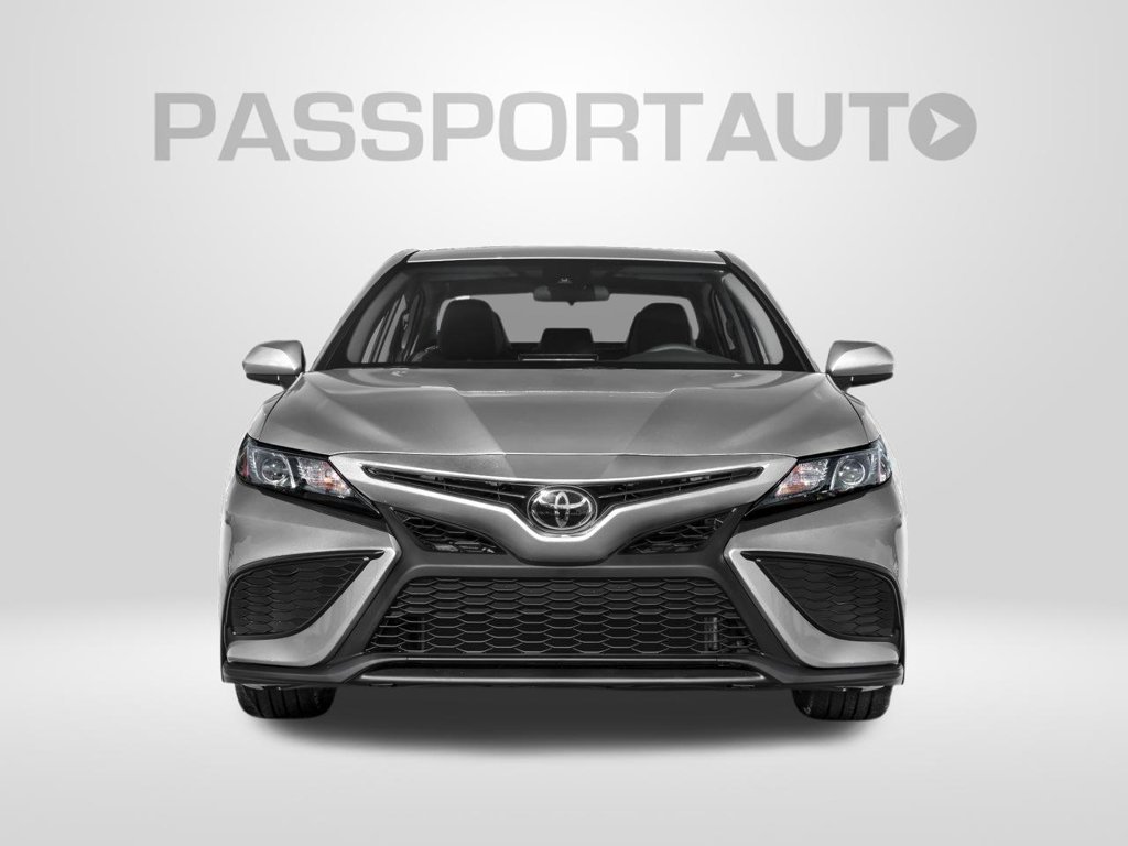Used 2022 Toyota Camry SE w/ Cold Weather Package FWD image 5