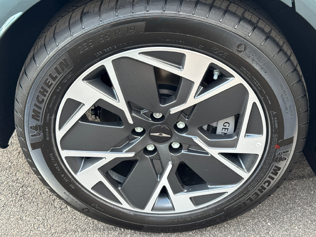 New 2027 Genesis GV60 RWD image 17