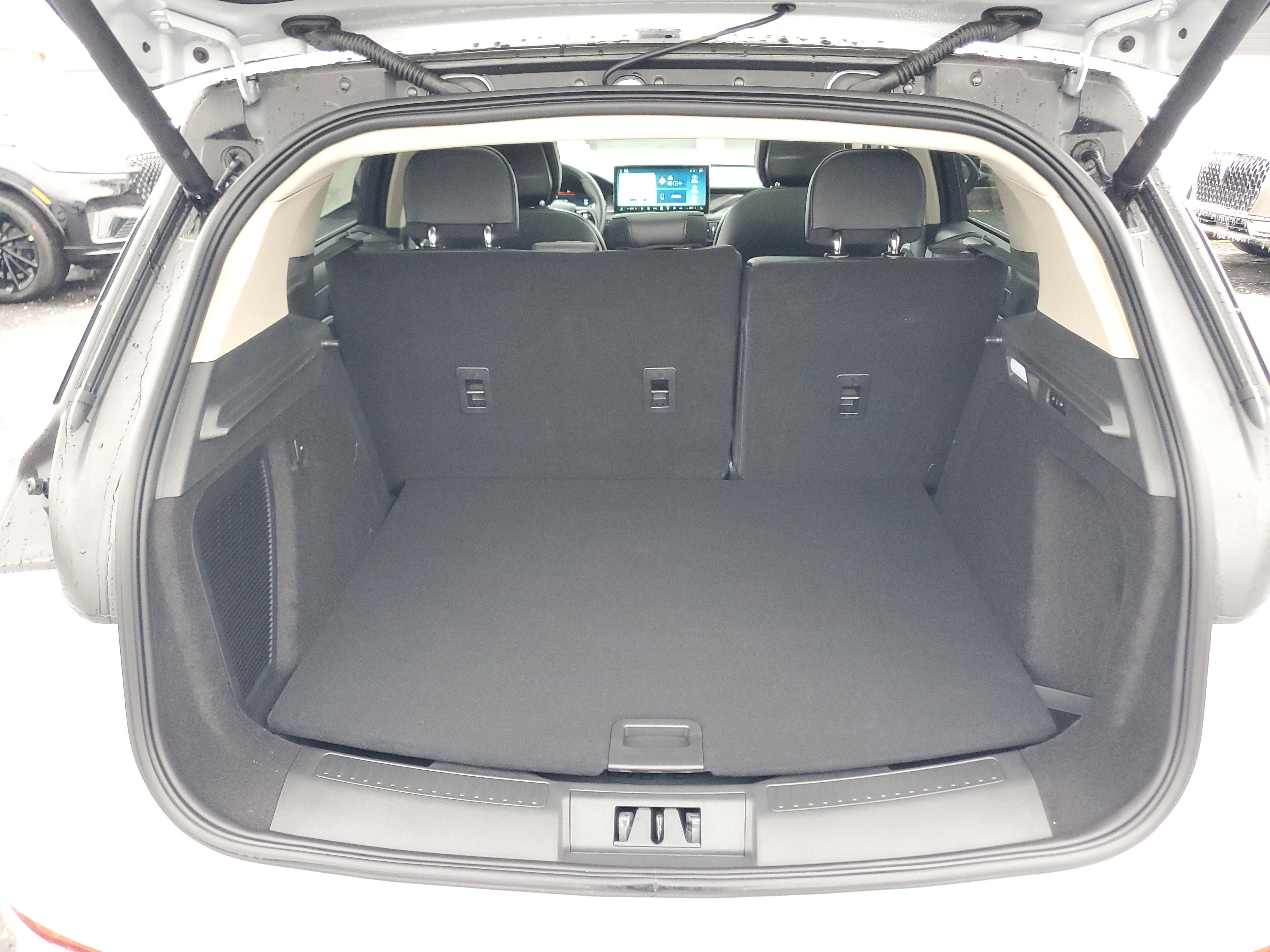 New 2026 Lincoln Corsair Grand Touring image 30