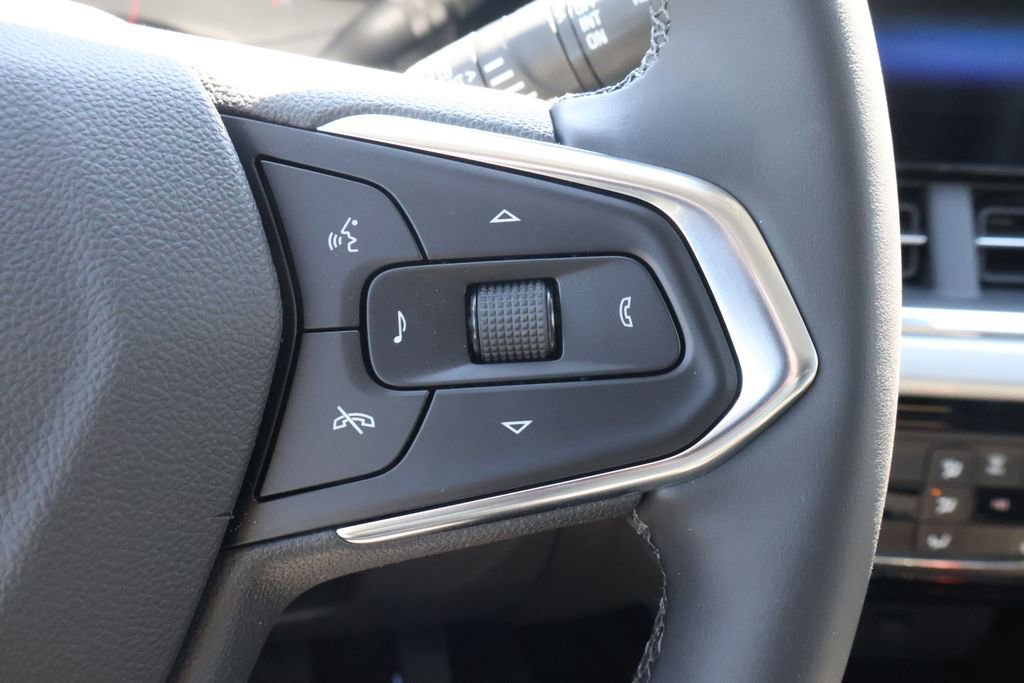 New 2026 Chevrolet Trax LT w/ Driver Confidence Package FWD image 23
