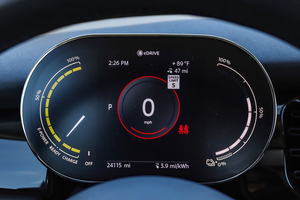 Used 2024 MINI Cooper SE FWD image 29
