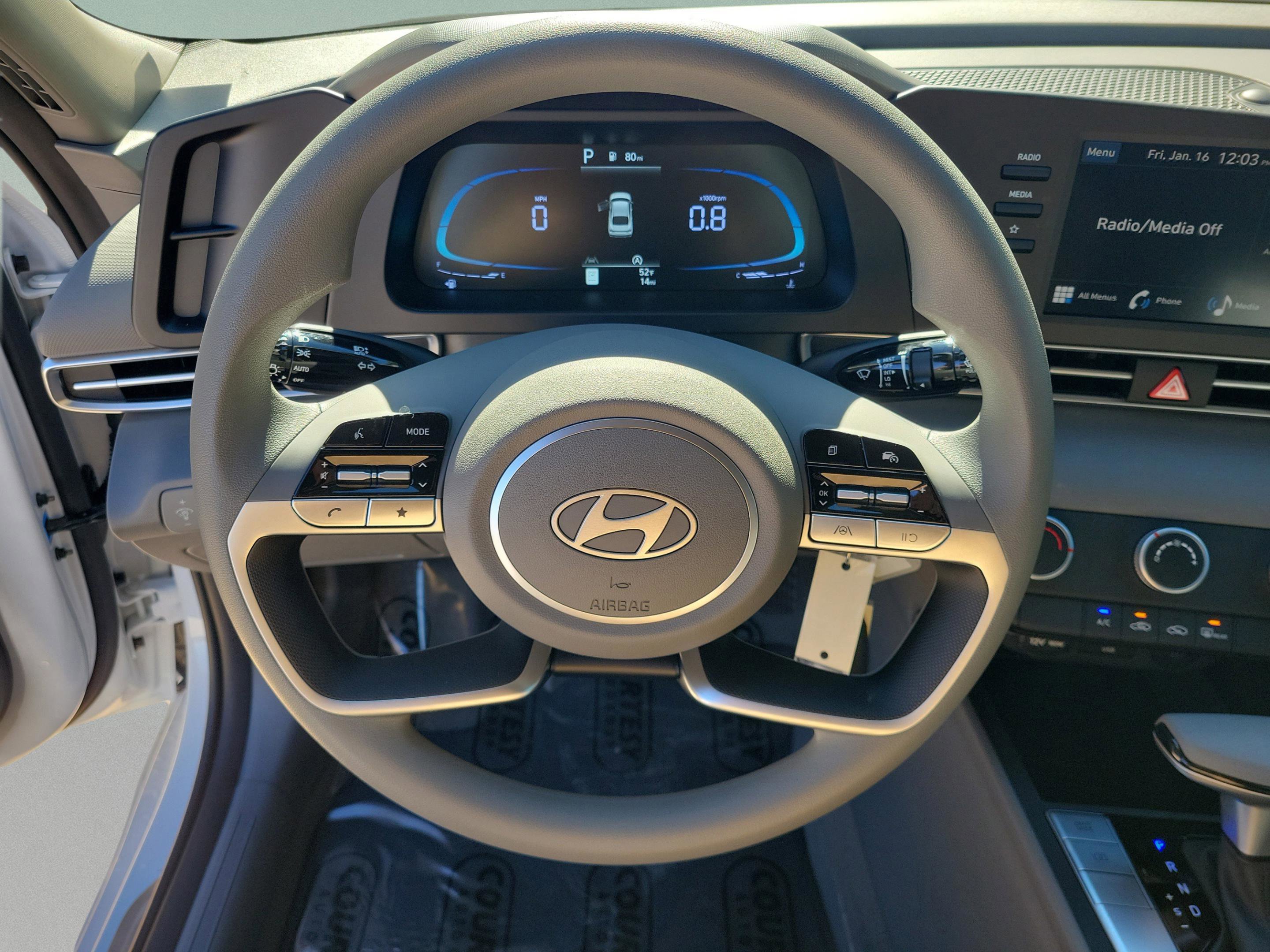 New 2026 Hyundai Elantra SE image 15