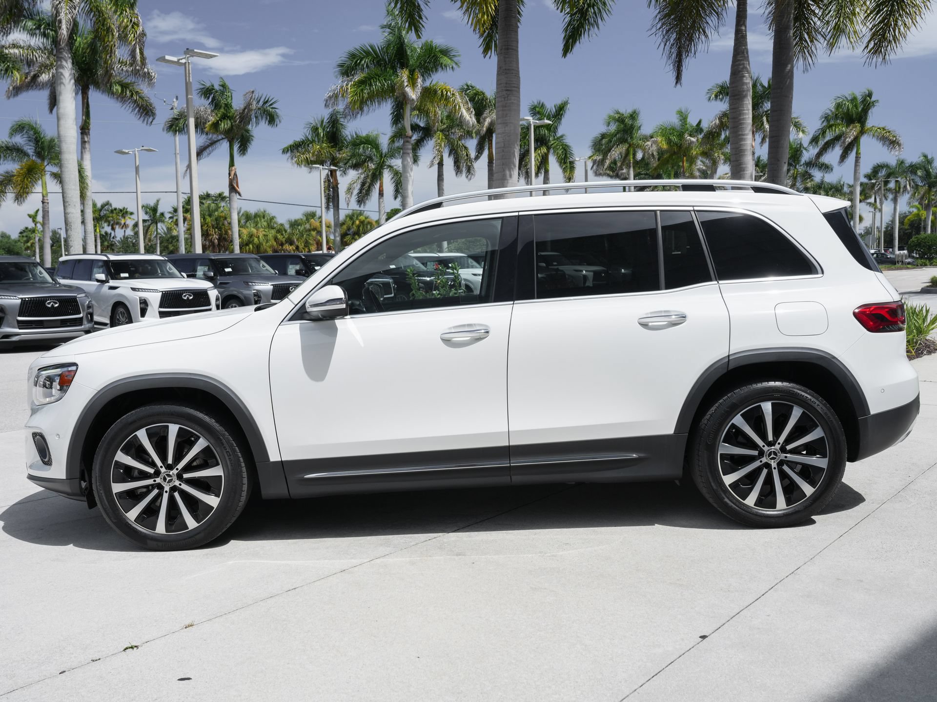 Used 2022 Mercedes-Benz GLB 250 image 23