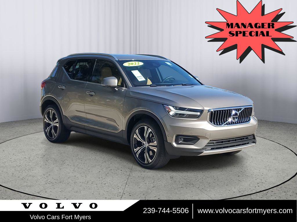 Used 2022 Volvo XC40 T5 Inscription w/ Advanced Package