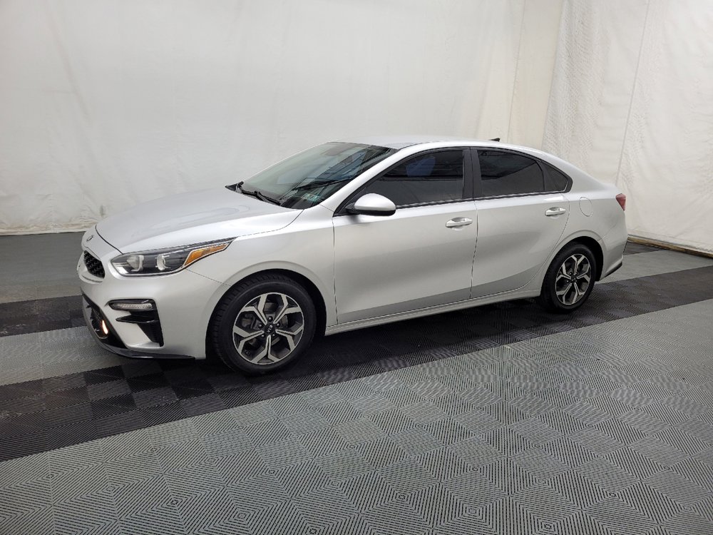 Used 2020 Kia Forte LXS FWD image 2