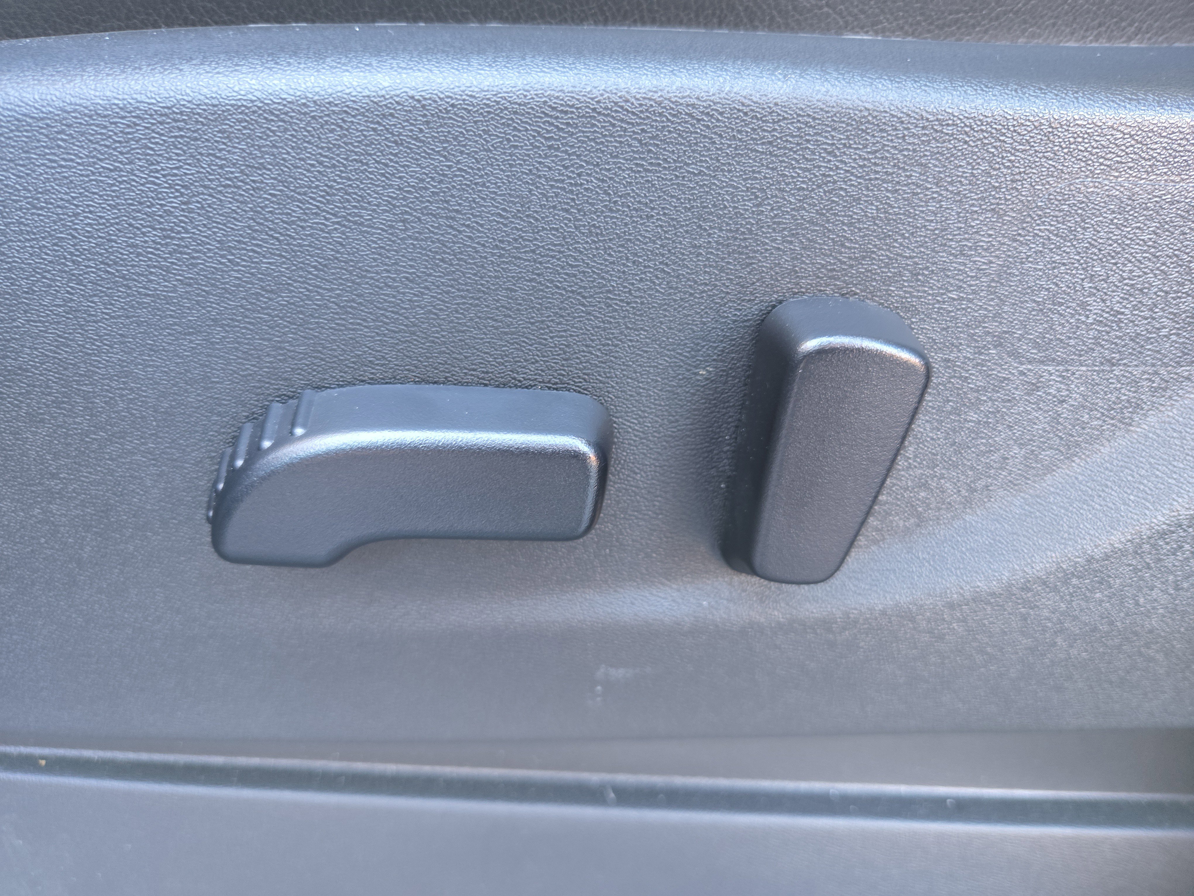 Certified 2024 Nissan Frontier SL w/ Technology Package image 14