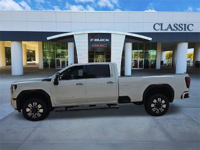 New 2026 GMC Sierra 3500 Denali w/ Denali Reserve Package image 5