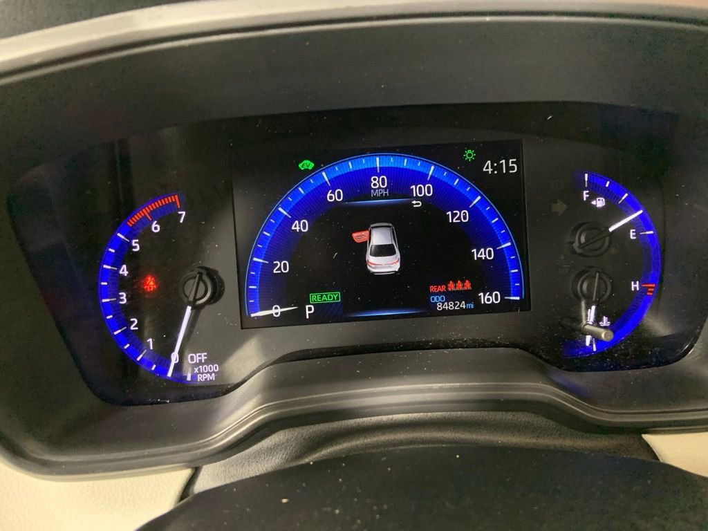 Used 2021 Toyota Corolla LE image 10