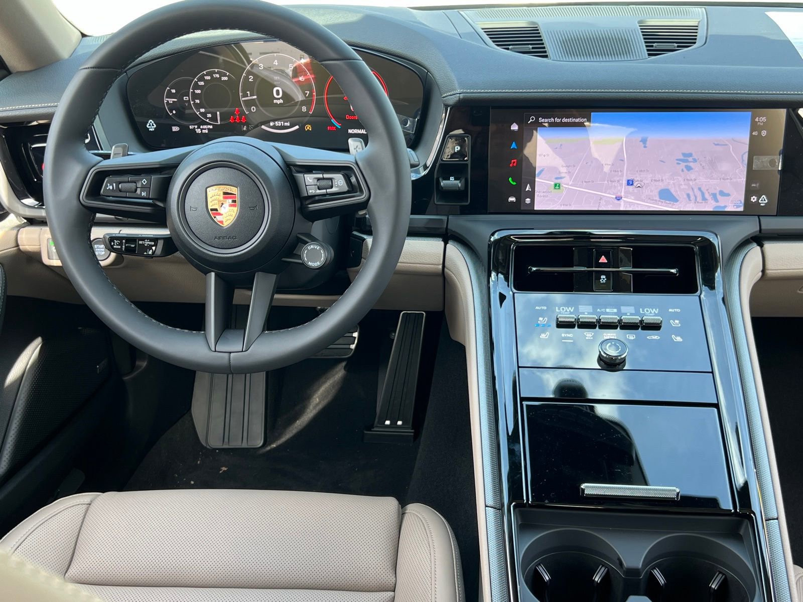 New 2026 Porsche Panamera 4 image 16