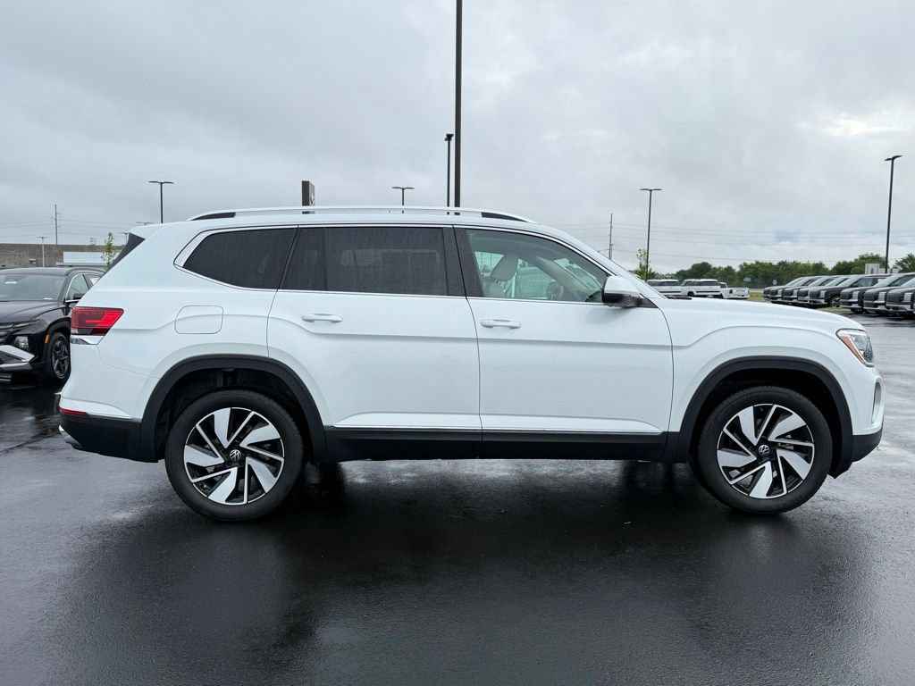Used 2026 Volkswagen Atlas SEL AWD/4WD image 4