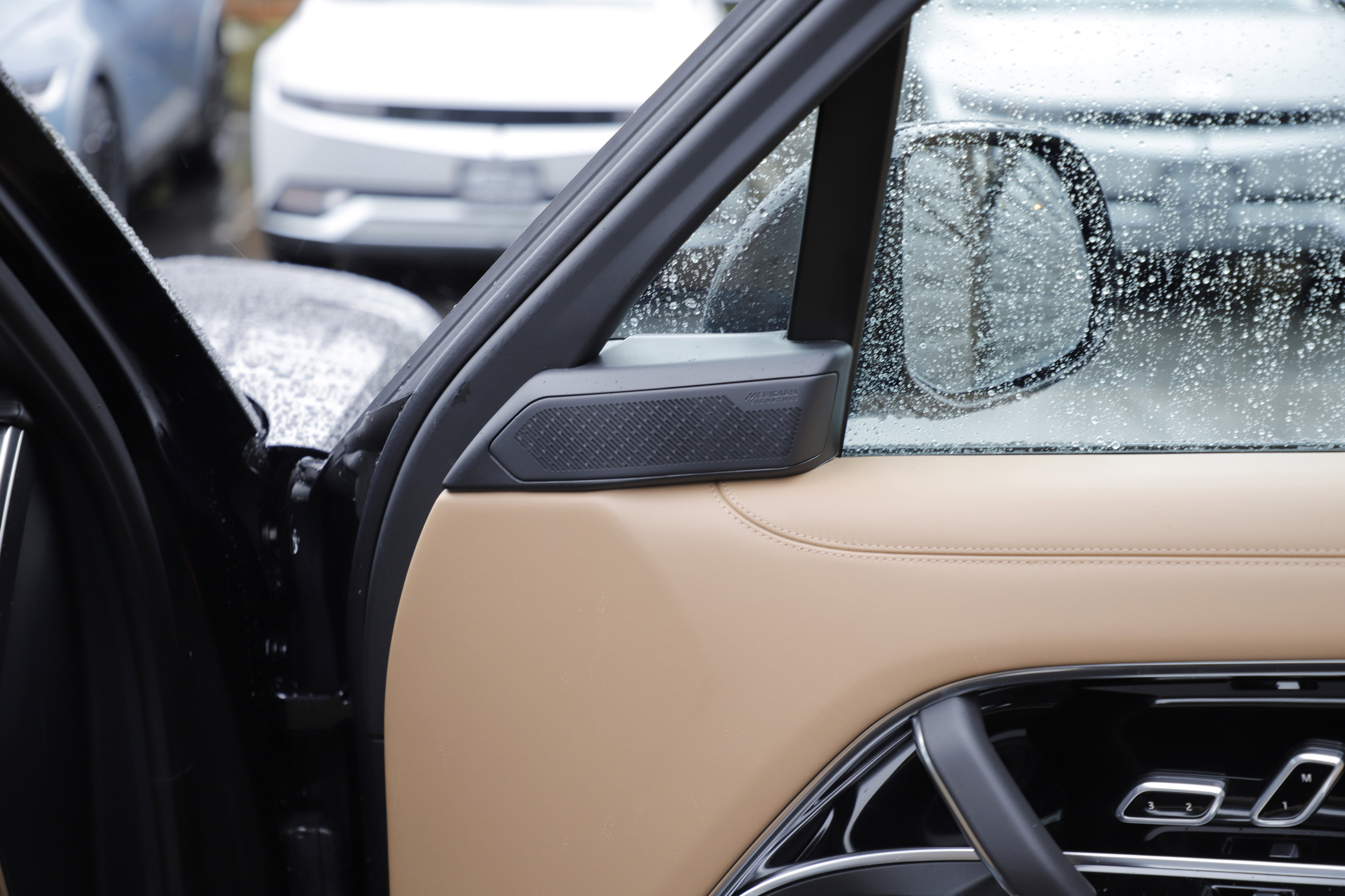 New 2026 Land Rover Range Rover Autobiography image 12