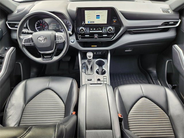 Used 2023 Toyota Highlander XSE image 26