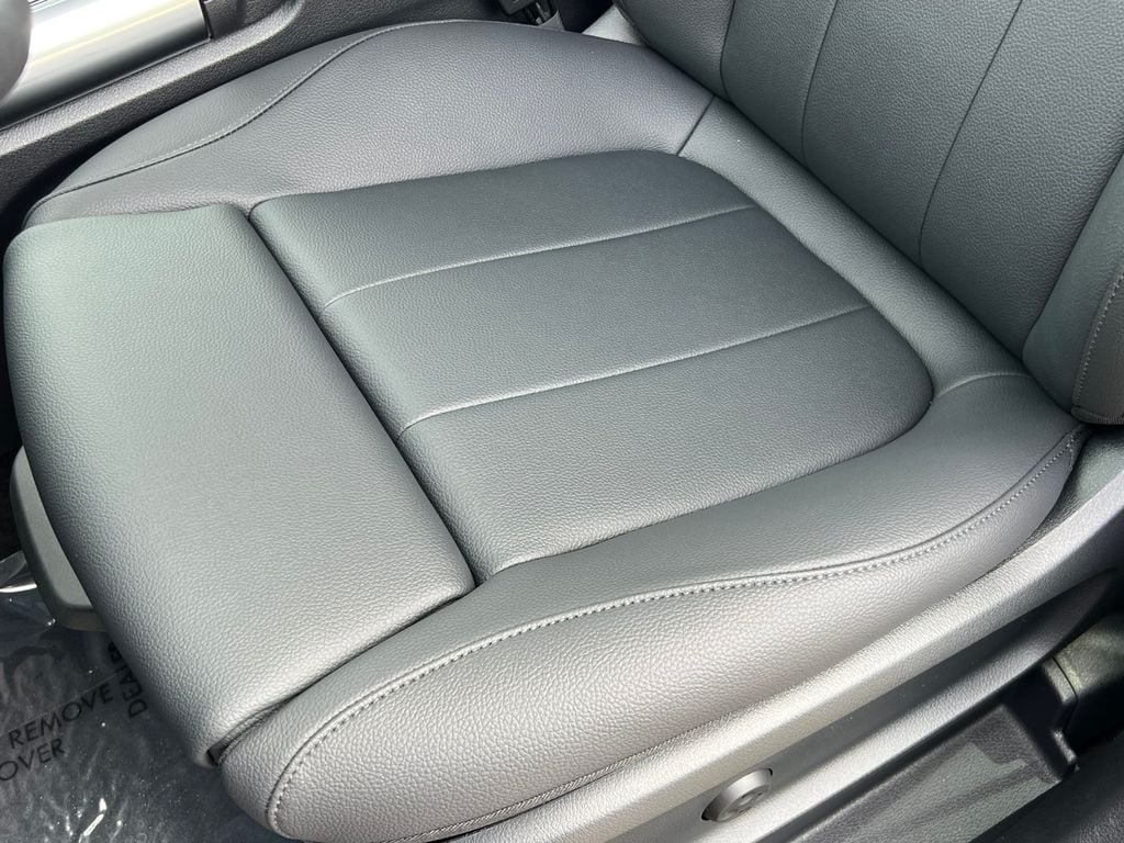 New 2026 Mercedes-Benz GLA 250 4MATIC image 13