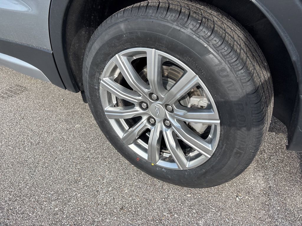 Used 2023 Cadillac XT4 Premium Luxury image 16