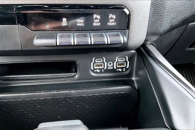 Used 2022 RAM 1500 Big Horn w/ Built-to-serve Edition image 25