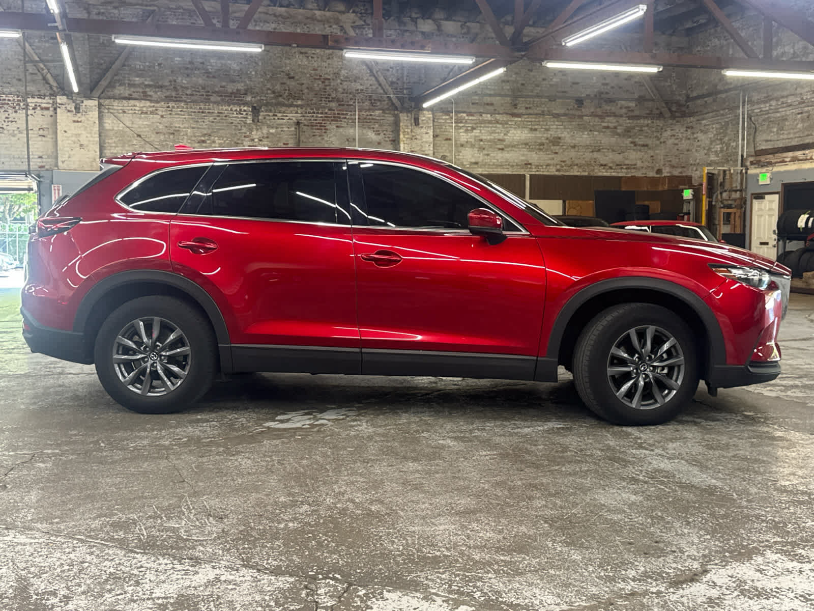 Used 2021 MAZDA CX-9 Touring AWD/4WD image 2