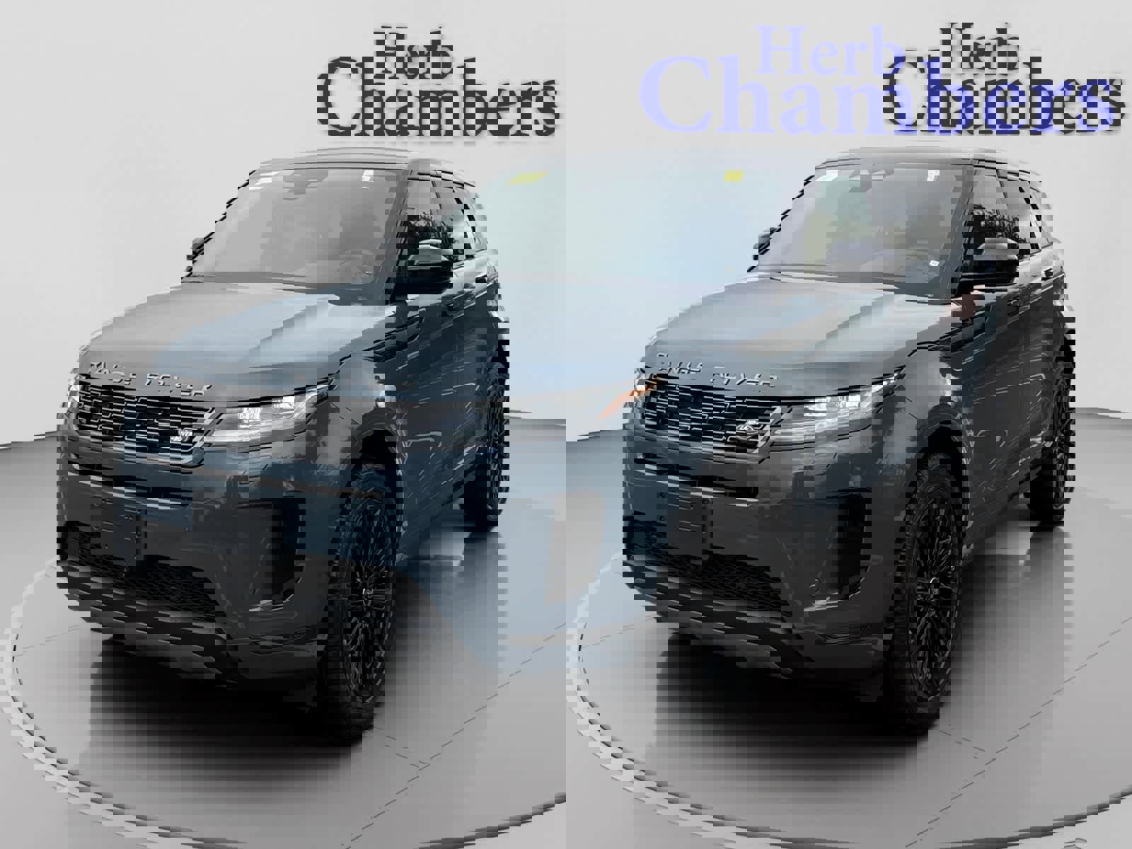 Used 2026 Land Rover Range Rover Evoque S image 4