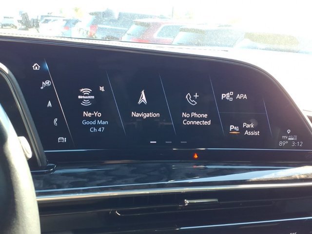 Used 2021 Cadillac Escalade Premium Luxury w/ LPO, Illumination Package AWD/4WD image 11