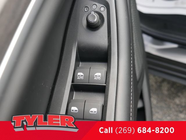 New 2026 Jeep Grand Cherokee Altitude AWD/4WD image 21