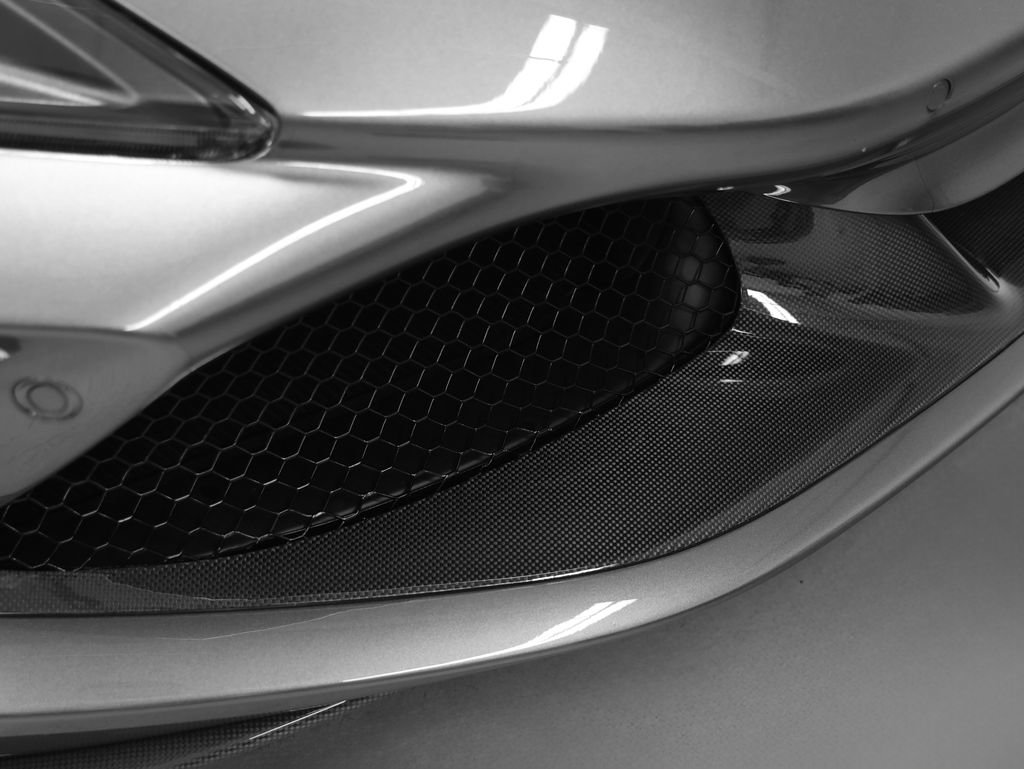 Certified 2022 Ferrari F8 Tributo RWD image 8