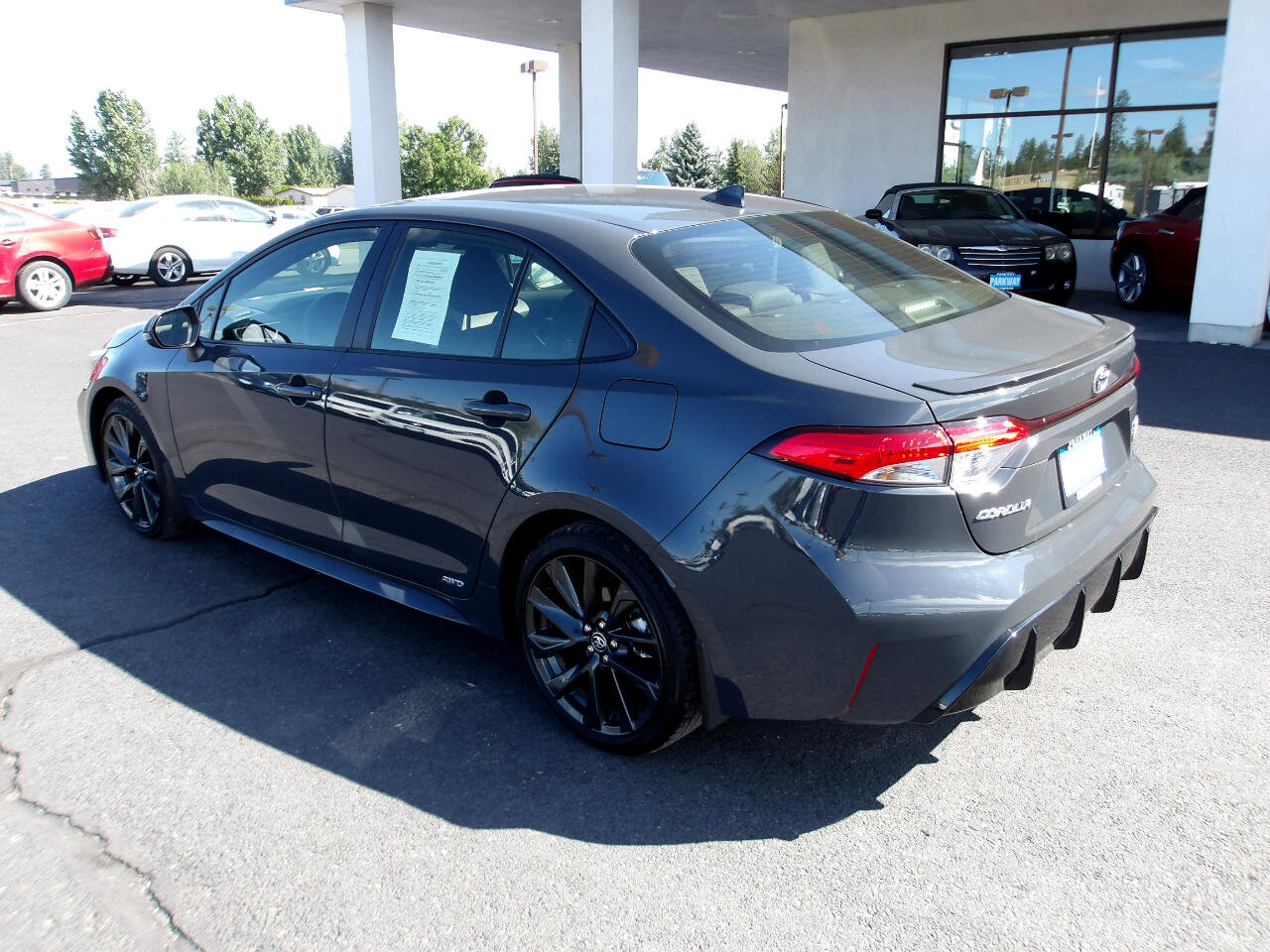 Used 2024 Toyota Corolla SE w/ SE Package AWD/4WD image 3