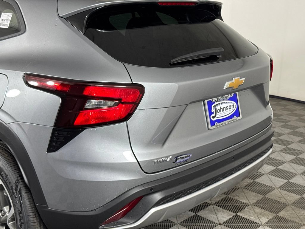 New 2026 Chevrolet Trax LT w/ Driver Confidence Package FWD image 39