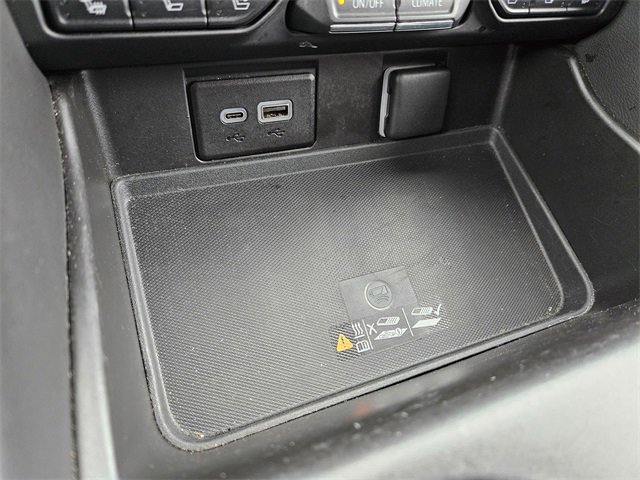 Used 2023 GMC Yukon XL SLT image 26