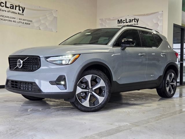 New 2026 Volvo XC40 B5 Plus w/ Protection Package Premier AWD/4WD image 3