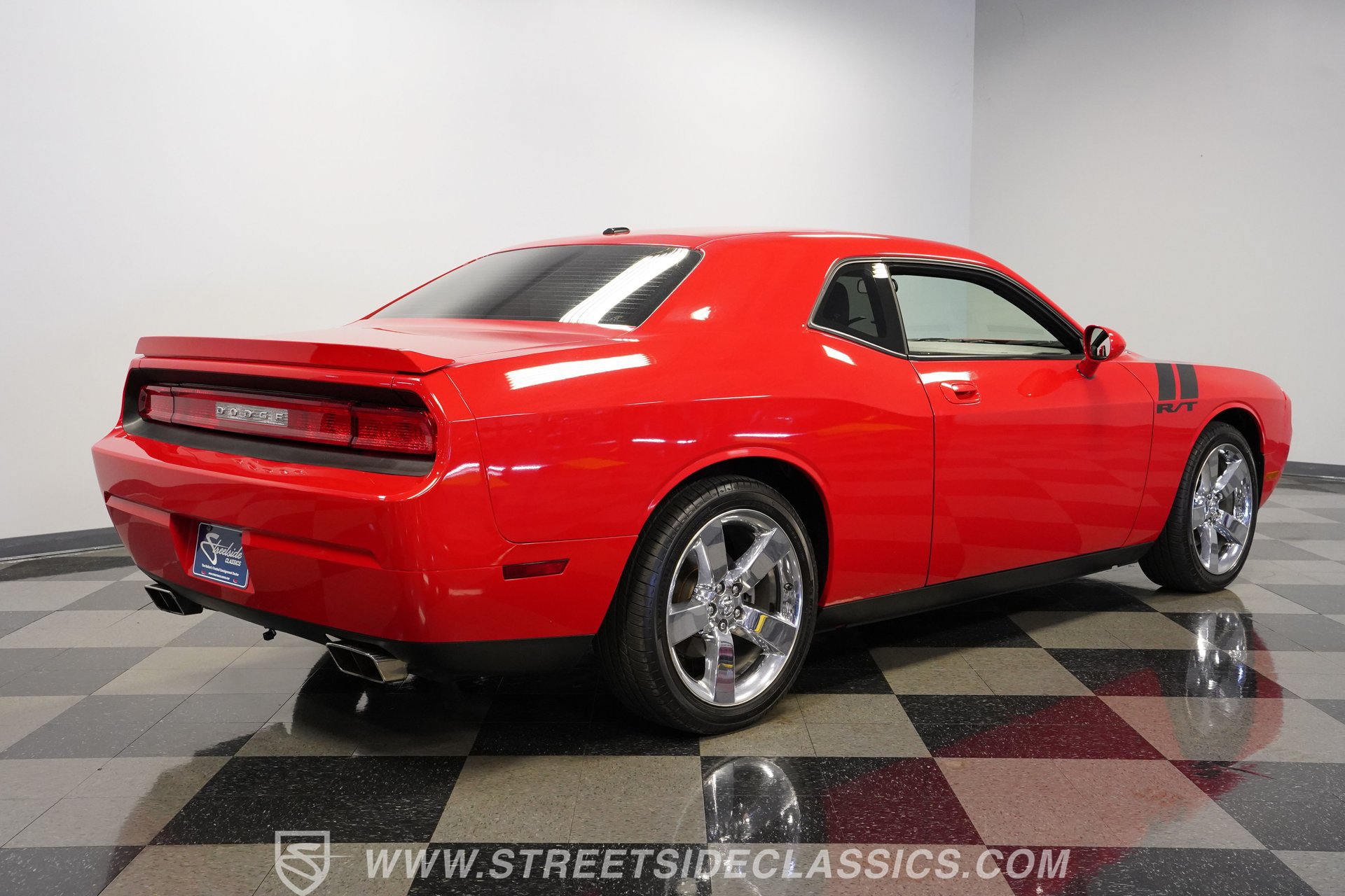 Used 2009 Dodge Challenger R/T RWD image 13