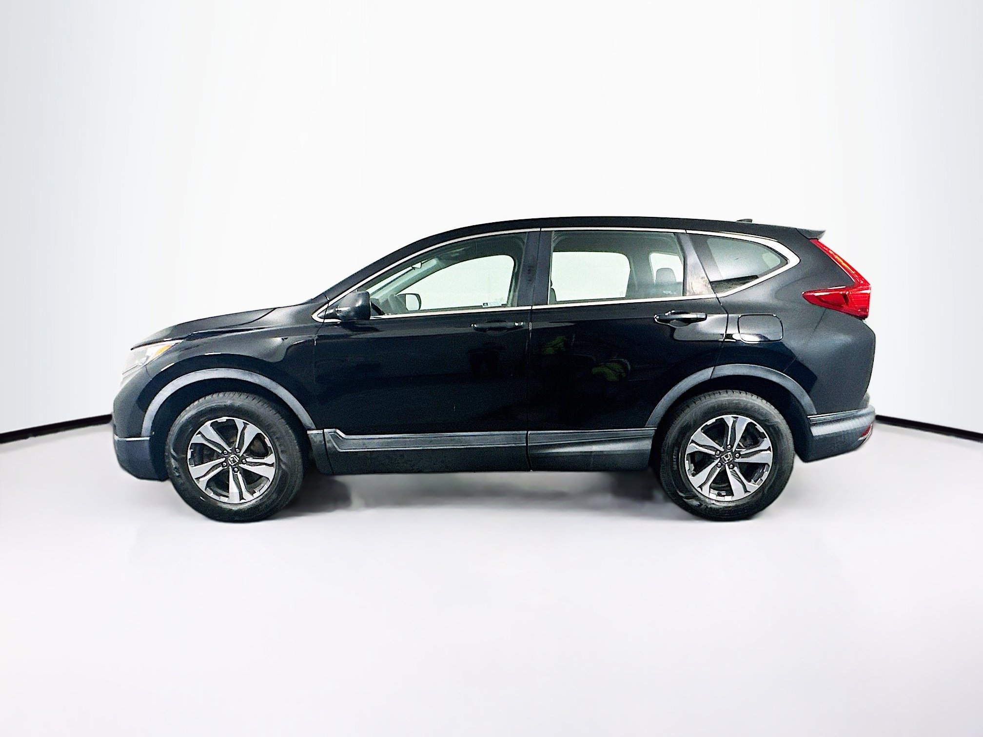 Used 2019 Honda CR-V LX image 4
