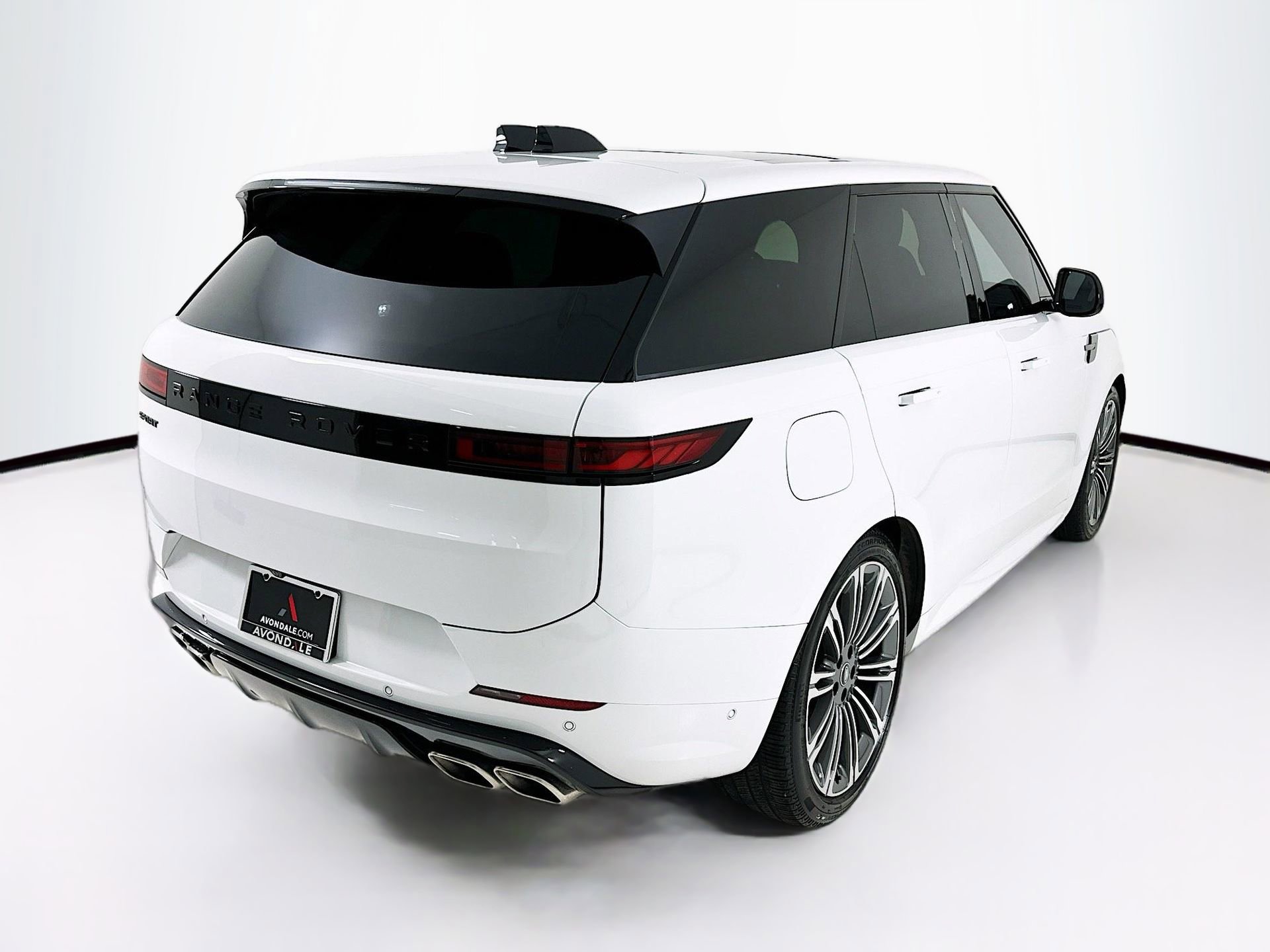 Used 2025 Land Rover Range Rover Sport Dynamic SE image 8