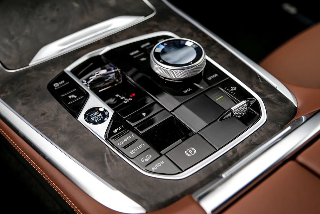 New 2026 BMW X7 xDrive40i w/ Executive Package image 15