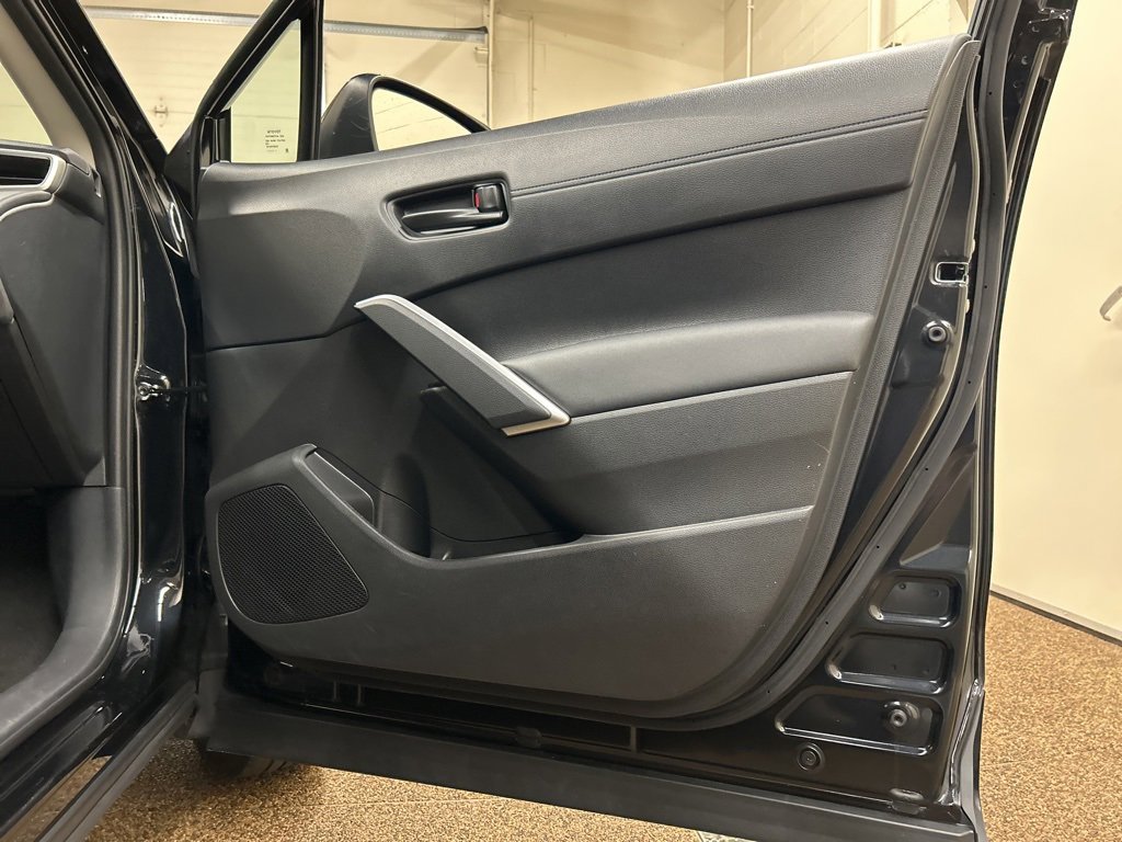 Used 2024 Toyota Corolla Cross LE image 15